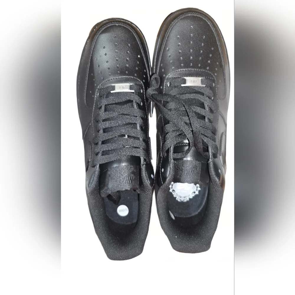 NIB Mens Nike Black Air-Force 1 Shoes. - Picture 3 of 6